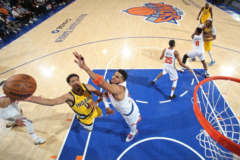 NEW YORK, NY - MAY 21: Tyrese Haliburton #0 of the Indiana Pacers drives to the basket during the game against the New York Knicks during Game 1 of the 2025 Eastern Conference Finals on May 21, 2025 at Madison Square Garden in New York City, New York. NOTE TO USER: User expressly acknowledges and agrees that, by downloading and or using this photograph, User is consenting to the terms and conditions of the Getty Images License Agreement. Mandatory Copyright Notice: Copyright 2025 NBAE(Photo by Nathaniel S. Butler/NBAE via Getty Images)