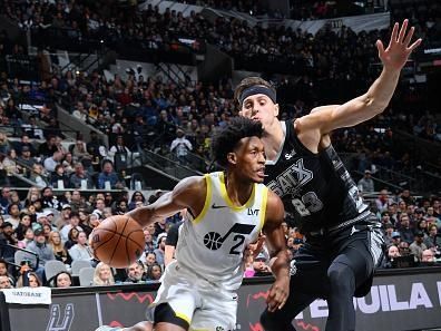 SAN ANTONIO, TX - DECEMBER 26: Colin Sexton #2 of the Utah Jazz drives to the basket during the game against the San Antonio Spurs on December 26, 2023 at the Frost Bank Center in San Antonio, Texas. NOTE TO USER: User expressly acknowledges and agrees that, by downloading and or using this photograph, user is consenting to the terms and conditions of the Getty Images License Agreement. Mandatory Copyright Notice: Copyright 2023 NBAE (Photos by Michael Gonzales/NBAE via Getty Images)