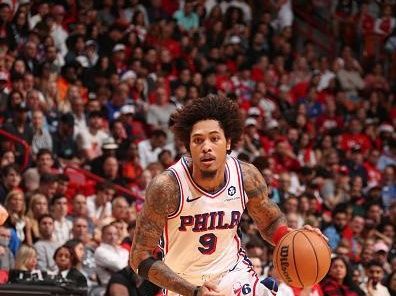 MIAMI, FL - DECEMBER 25:  Kelly Oubre Jr. #9 of the Philadelphia 76ers goes to the basket during the game on December 25, 2023 at Kaseya Center Arena in Miami, Florida. NOTE TO USER: User expressly acknowledges and agrees that, by downloading and or using this Photograph, user is consenting to the terms and conditions of the Getty Images License Agreement. Mandatory Copyright Notice: Copyright 2023 NBAE (Photo by Issac Baldizon/NBAE via Getty Images)