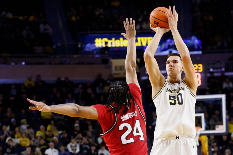 Michigan Wolverines vs Rutgers Scarlet Knights: Nimari Burnett Set to Shine in Upcoming Clash