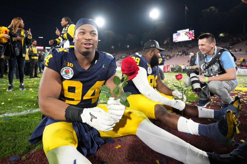 Michigan Wolverines vs. Alabama Crimson Tide: A Battle of Titans at Raymond James Stadium