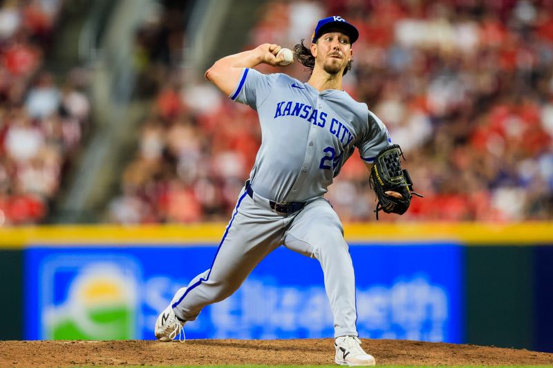 Aug 16, 2024; Cincinnati, Ohio, USA; Kansas City Royals starting pitcher Michael Lorenzen (24) pitches against the Cincinnati Reds in the sixth inning at Great American Ball Park. Mandatory Credit: Katie Stratman-USA TODAY Sports