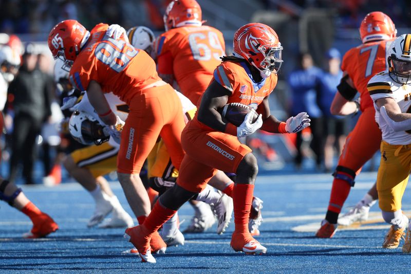 Oct 28, 2023; Boise, Idaho, USA; Boise State Broncos running back Ashton Jeanty (2) during the first half against the against the Wyoming Cowboys at Albertsons Stadium. Mandatory Credit: Brian Losness-USA TODAY Sports

