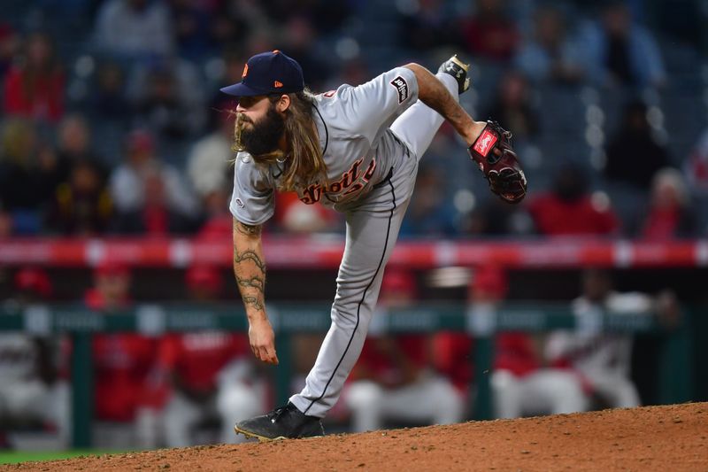 May 1, 2025; Anaheim, California, USA; Detroit Tigers relief pitcher Tyler Owens (62) throws against the Los Angeles Angels during the ninth inning at Angel Stadium. Mandatory Credit: Gary A. Vasquez-Imagn Images