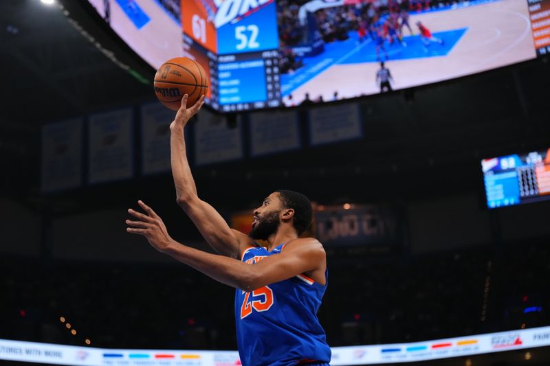 OKLAHOMA CITY, OK - JANUARY 3:  Mikal Bridges #25 of the New York Knicks shoots the ball during the game against the Oklahoma City Thunder on January 3, 2025 at Paycom Center in Oklahoma City, Oklahoma. NOTE TO USER: User expressly acknowledges and agrees that, by downloading and or using this photograph, User is consenting to the terms and conditions of the Getty Images License Agreement. Mandatory Copyright Notice: Copyright 2025 NBAE (Photo by Cooper Neill/NBAE via Getty Images)