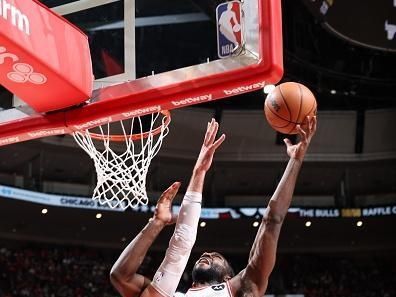 CHICAGO, IL - DECEMBER 2: Patrick Williams #44 of the Chicago Bulls drives to the basket during the game against the New Orleans Pelicans on December 2, 2023 at United Center in Chicago, Illinois. NOTE TO USER: User expressly acknowledges and agrees that, by downloading and or using this photograph, User is consenting to the terms and conditions of the Getty Images License Agreement. Mandatory Copyright Notice: Copyright 2023 NBAE (Photo by Jeff Haynes/NBAE via Getty Images)