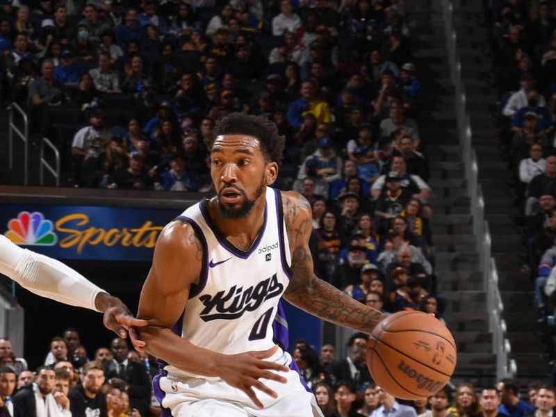 SAN FRANCISCO, CA - JANUARY 25:  Malik Monk #0 of the Sacramento Kings goes to the basket during the game on January 25, 2024 at Chase Center in San Francisco, California. NOTE TO USER: User expressly acknowledges and agrees that, by downloading and or using this photograph, user is consenting to the terms and conditions of Getty Images License Agreement. Mandatory Copyright Notice: Copyright 2024 NBAE (Photo by Noah Graham/NBAE via Getty Images)