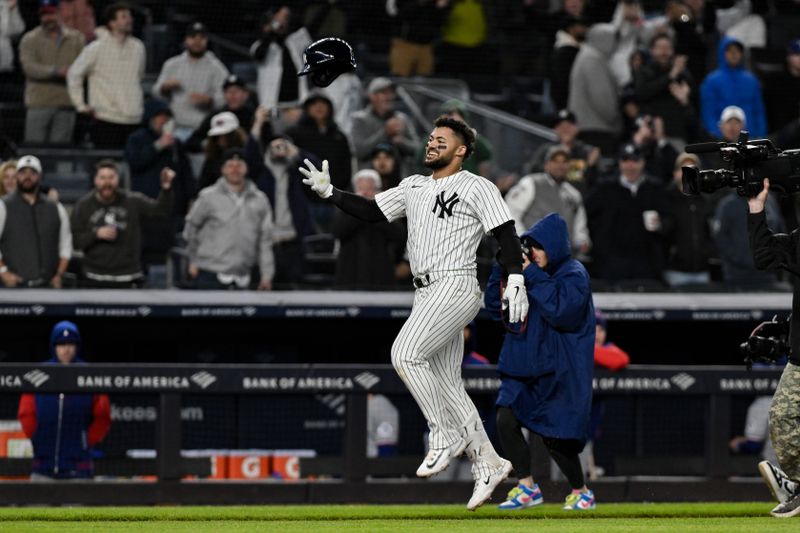 May 21, 2025; Bronx, New York, USA; New York Yankees outfielder Jasson Domínguez (24) rounds the bases after hitting a walk off home run against the Texas Rangers during the ninth inning at Yankee Stadium. Mandatory Credit: John Jones-Imagn Images