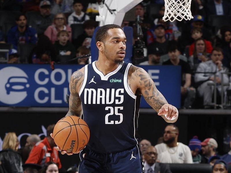 DETROIT, MI - JANUARY 31:  P.J Washington #25 of the Dallas Mavericks dribbles the ball during the game against the Detroit Pistons on January 31, 2025 at Little Caesars Arena in Detroit, Michigan. NOTE TO USER: User expressly acknowledges and agrees that, by downloading and/or using this photograph, User is consenting to the terms and conditions of the Getty Images License Agreement. Mandatory Copyright Notice: Copyright 2025 NBAE (Photo by Brian Sevald/NBAE via Getty Images)