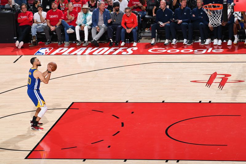 HOUSTON, TX - APRIL 23: Stephen Curry #30 of the Golden State Warriors shoots a free throw during the game against the Houston Rockets during Round 1 Game 2 of the 2025 NBA Playoffs on April 23, 2025 at the Toyota Center in Houston, Texas. NOTE TO USER: User expressly acknowledges and agrees that, by downloading and or using this photograph, User is consenting to the terms and conditions of the Getty Images License Agreement. Mandatory Copyright Notice: Copyright 2025 NBAE (Photo by Noah Graham/NBAE via Getty Images)