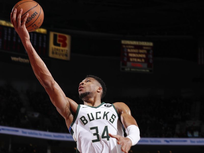 PORTLAND, OR - JANUARY 31:  Giannis Antetokounmpo #34 of the Milwaukee Bucks goes to the basket during the game on January 31, 2024 at the Moda Center Arena in Portland, Oregon. NOTE TO USER: User expressly acknowledges and agrees that, by downloading and or using this photograph, user is consenting to the terms and conditions of the Getty Images License Agreement. Mandatory Copyright Notice: Copyright 2024 NBAE (Photo by Cameron Browne/NBAE via Getty Images)