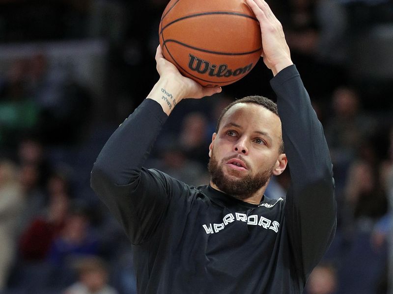 MEMPHIS, TENNESSEE - MARCH 18: Stephen Curry #30 of the Golden State Warriors warms up before the game against the Memphis Grizzlies at FedExForum on March 18, 2023 in Memphis, Tennessee. NOTE TO USER: User expressly acknowledges and agrees that, by downloading and or using this photograph, User is consenting to the terms and conditions of the Getty Images License Agreement. (Photo by Justin Ford/Getty Images)