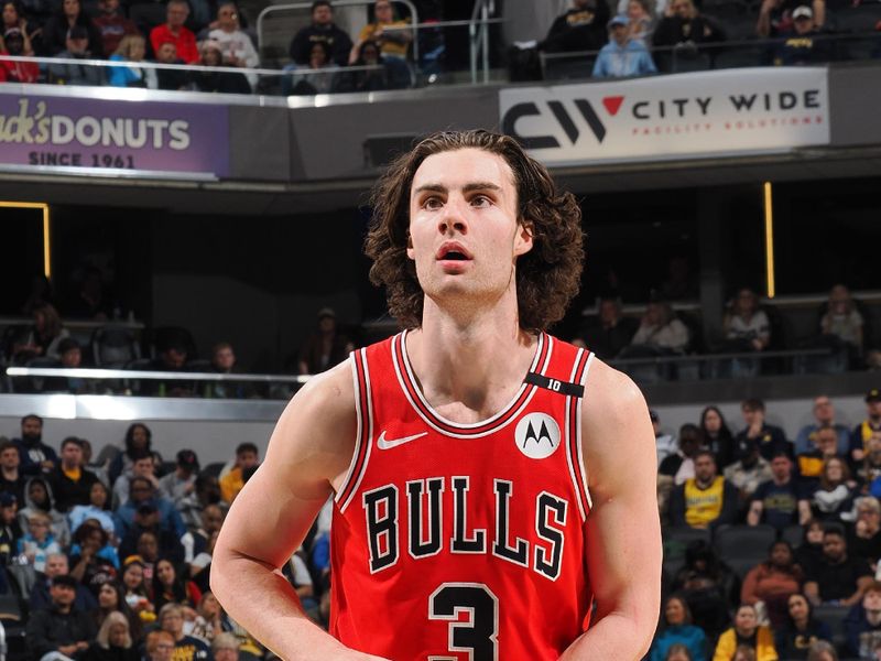 INDIANAPOLIS, IN - MARCH 2: Josh Giddey #3 of the Chicago Bulls free throw during the game against the Indiana Pacers on March 2, 2025 at Gainbridge Fieldhouse in Indianapolis, Indiana. NOTE TO USER: User expressly acknowledges and agrees that, by downloading and or using this Photograph, user is consenting to the terms and conditions of the Getty Images License Agreement. Mandatory Copyright Notice: Copyright 2025 NBAE (Photo by Ron Hoskins/NBAE via Getty Images)