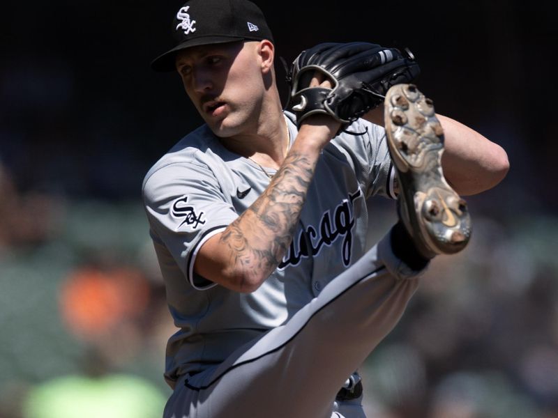 Aug 21, 2024; San Francisco, California, USA; Chicago White Sox starting pitcher Garrett Crochet (45) delivers a pitch against the San Francisco Giants during the third inning at Oracle Park. Mandatory Credit: D. Ross Cameron-USA TODAY Sports