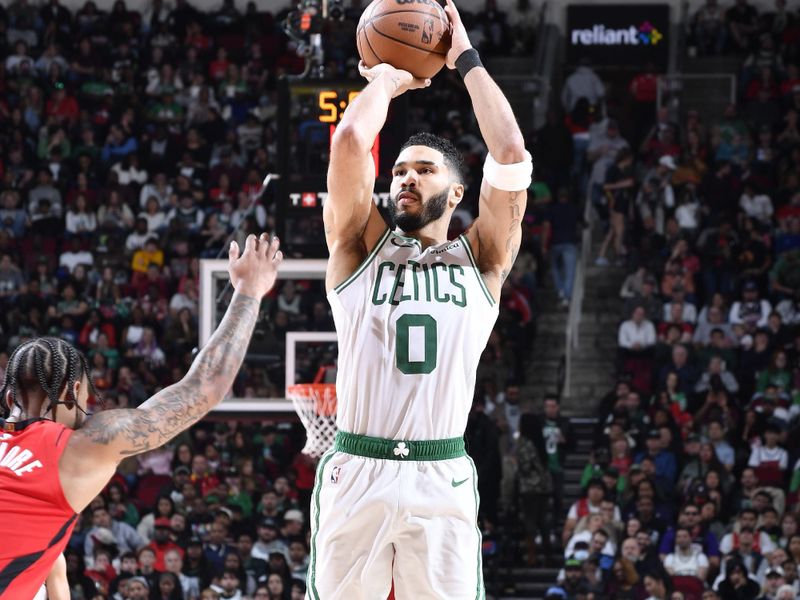 HOUSTON, TX - JANUARY 3: Jayson Tatum #0 of the Boston Celtics shoots the ball during the game against the Houston Rockets  on January 3, 2025 at the Toyota Center in Houston, Texas. NOTE TO USER: User expressly acknowledges and agrees that, by downloading and or using this photograph, User is consenting to the terms and conditions of the Getty Images License Agreement. Mandatory Copyright Notice: Copyright 2025 NBAE (Photo by Logan Riely/NBAE via Getty Images)