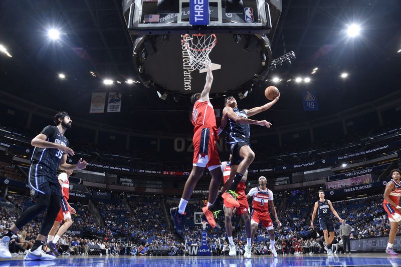 ORLANDO, FL - NOVMEBER 10: Tristan da Silva #23 of the Orlando Magic drives to the basket during the game against the Washington Wizards on November 10, 2024 at Kia Center in Orlando, Florida. NOTE TO USER: User expressly acknowledges and agrees that, by downloading and or using this photograph, User is consenting to the terms and conditions of the Getty Images License Agreement. Mandatory Copyright Notice: Copyright 2024 NBAE (Photo by Fernando Medina/NBAE via Getty Images)