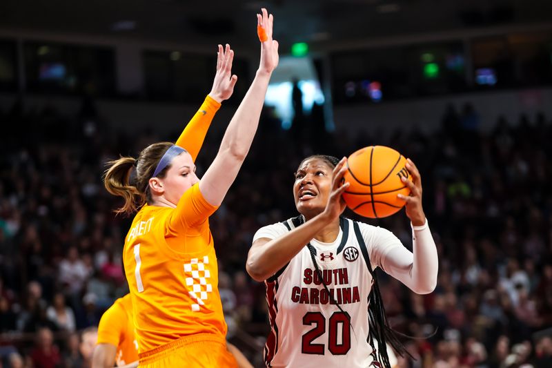 South Carolina Gamecocks Overcome Lady Volunteers in Fierce Showdown