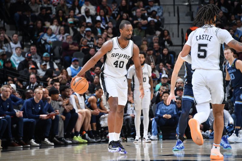 SAN ANTONIO, TX - JANUARY 17: Harrison Barnes #40 of the San Antonio Spurs looks on during the game against the Memphis Grizzlies on January 17, 2025 at the Frost Bank Center in San Antonio, Texas. NOTE TO USER: User expressly acknowledges and agrees that, by downloading and or using this photograph, user is consenting to the terms and conditions of the Getty Images License Agreement. Mandatory Copyright Notice: Copyright 2025 NBAE (Photos by Michael Gonzales/NBAE via Getty Images)