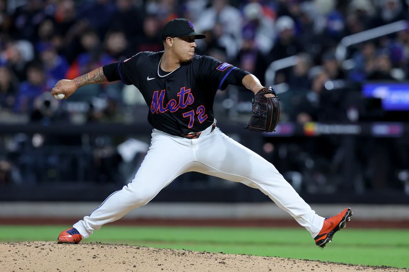 May 9, 2025; New York City, New York, USA; New York Mets relief pitcher Dedniel Nunez (72) pitches against the Chicago Cubs during the eighth inning at Citi Field. Mandatory Credit: Brad Penner-Imagn Images