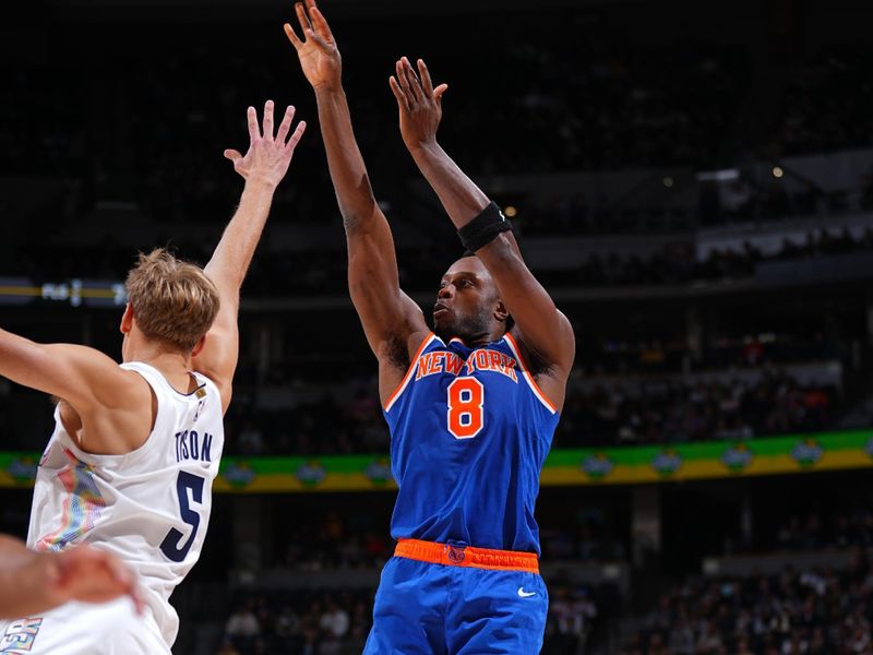 DENVER, CO - NOVEMBER 25: OG Anunoby #8 of the New York Knicks shoots the ball during the game against the Denver Nuggets on November 25, 2024 at Ball Arena in Denver, Colorado. NOTE TO USER: User expressly acknowledges and agrees that, by downloading and/or using this Photograph, user is consenting to the terms and conditions of the Getty Images License Agreement. Mandatory Copyright Notice: Copyright 2024 NBAE (Photo by Garrett Ellwood/NBAE via Getty Images)