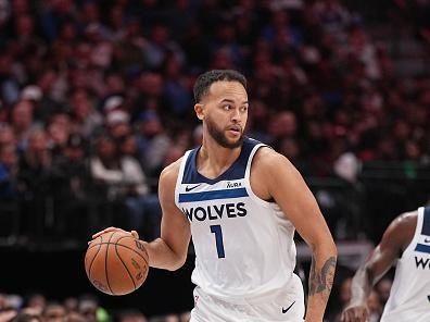 DALLAS, TX - DECEMBER 14: Kyle Anderson #1 of the Minnesota Timberwolves dribbles the ball during the game against the Dallas Mavericks on December 14, 2023 at the American Airlines Center in Dallas, Texas. NOTE TO USER: User expressly acknowledges and agrees that, by downloading and or using this photograph, User is consenting to the terms and conditions of the Getty Images License Agreement. Mandatory Copyright Notice: Copyright 2023 NBAE (Photo by Glenn James/NBAE via Getty Images)