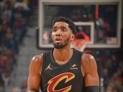 CLEVELAND, OH - NOVEMBER 25: Donovan Mitchell #45 of the Cleveland Cavaliers looks on during the game against the Los Angeles Lakers on November 25, 2023 at Rocket Mortgage FieldHouse in Cleveland, Ohio. NOTE TO USER: User expressly acknowledges and agrees that, by downloading and/or using this Photograph, user is consenting to the terms and conditions of the Getty Images License Agreement. Mandatory Copyright Notice: Copyright 2023 NBAE (Photo by David Liam Kyle/NBAE via Getty Images)