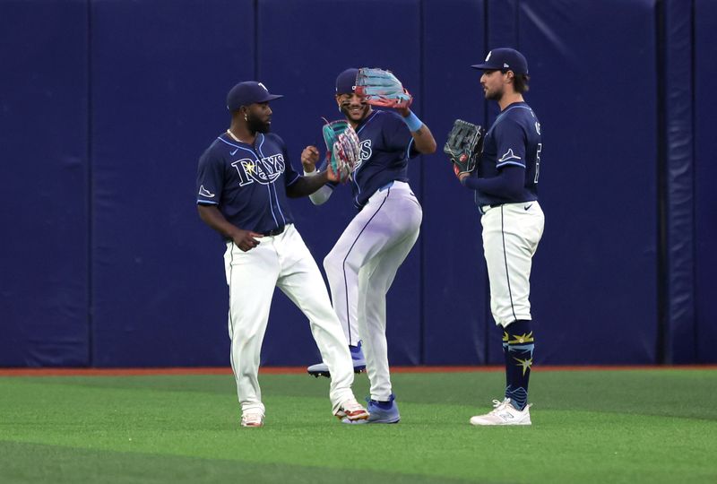 Can the Mariners' Late Rally Overcome the Rays at Tropicana Field?