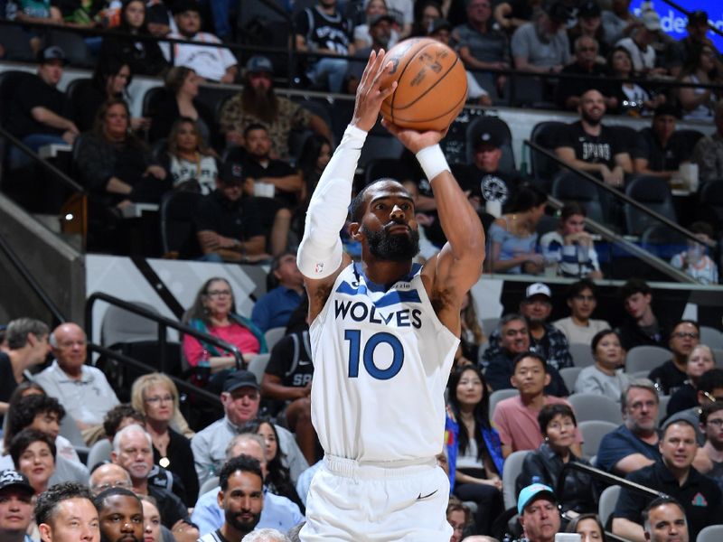 SAN ANTONIO, TX - NOVEMBER 2: Mike Conley #10 of the Minnesota Timberwolves shoots a three point basket during the game against the San Antonio Spurs on November 2, 2024 at the Frost Bank Center in San Antonio, Texas. NOTE TO USER: User expressly acknowledges and agrees that, by downloading and or using this photograph, user is consenting to the terms and conditions of the Getty Images License Agreement. Mandatory Copyright Notice: Copyright 2024 NBAE (Photos by Michael Gonzales/NBAE via Getty Images)