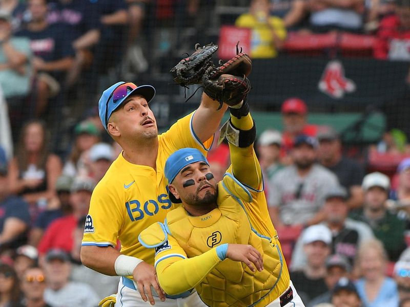 Sep 27, 2025; Boston, Massachusetts, USA; Boston Red Sox catcher Carlos Narvaez (75) catches ball in front of first baseman Nathaniel Lowe (37) during the fifth inning against the Detroit Tigers at Fenway Park. Mandatory Credit: Bob DeChiara-Imagn Images