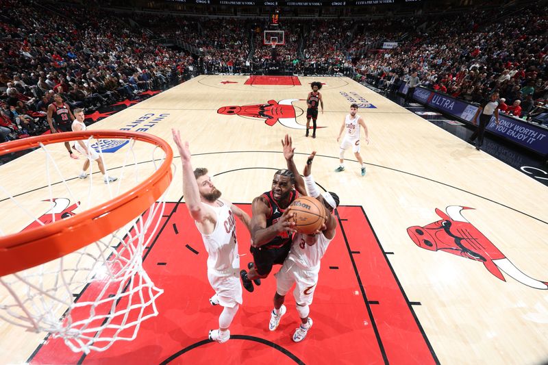 CHICAGO, IL - NOVEMBER 11: Patrick Williams #44 of the Chicago Bulls drives to the basket during the game against the Cleveland Cavaliers on November 11, 2024 at United Center in Chicago, Illinois. NOTE TO USER: User expressly acknowledges and agrees that, by downloading and or using this photograph, User is consenting to the terms and conditions of the Getty Images License Agreement. Mandatory Copyright Notice: Copyright 2024 NBAE (Photo by Jeff Haynes/NBAE via Getty Images)