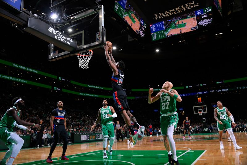 BOSTON, MA - DECEMBER 12: Ron Holland II #00 of the Detroit Pistons drives to the basket during the game against the Boston Celtics on December 12, 2024 at TD Garden in Boston, Massachusetts. NOTE TO USER: User expressly acknowledges and agrees that, by downloading and/or using this Photograph, user is consenting to the terms and conditions of the Getty Images License Agreement. Mandatory Copyright Notice: Copyright 2024 NBAE (Photo by Brian Babineau/NBAE via Getty Images)