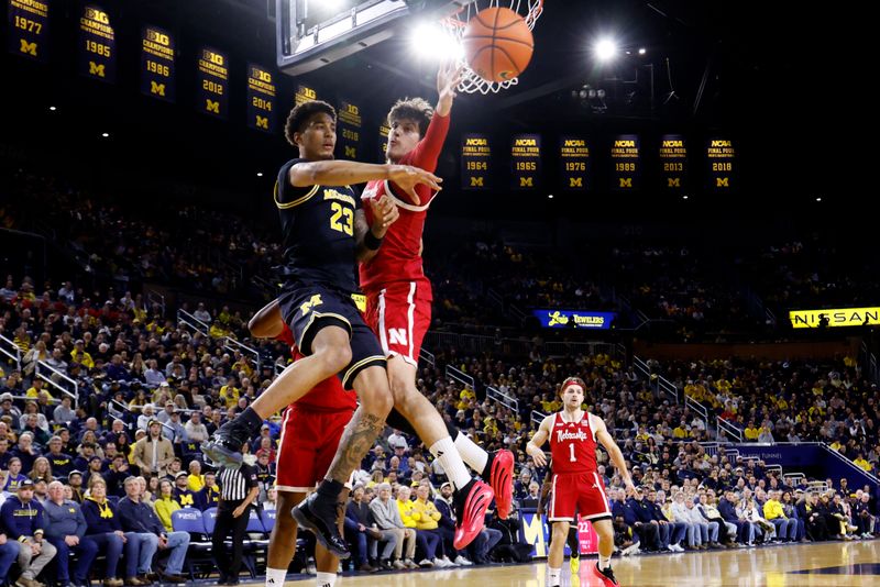 Jan 27, 2026; Ann Arbor, Michigan, USA;  Michigan Wolverines forward Yaxel Lendeborg (23) passes in the first half an at Crisler Center. Mandatory Credit: Rick Osentoski-Imagn Images