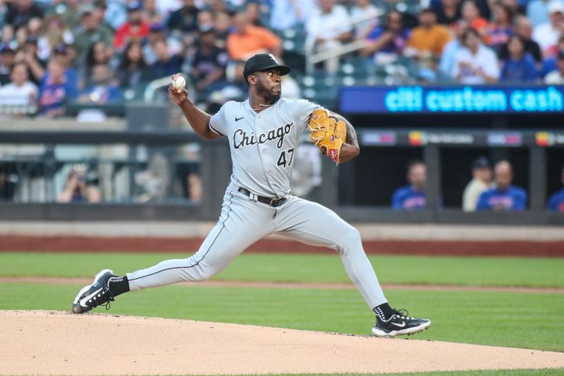 Jul 19, 2023; New York City, New York, USA;  Chicago White Sox starting pitcher Touki Toussaint (47) pitches in the first inning against the New York Mets at Citi Field. Mandatory Credit: Wendell Cruz-USA TODAY Sports