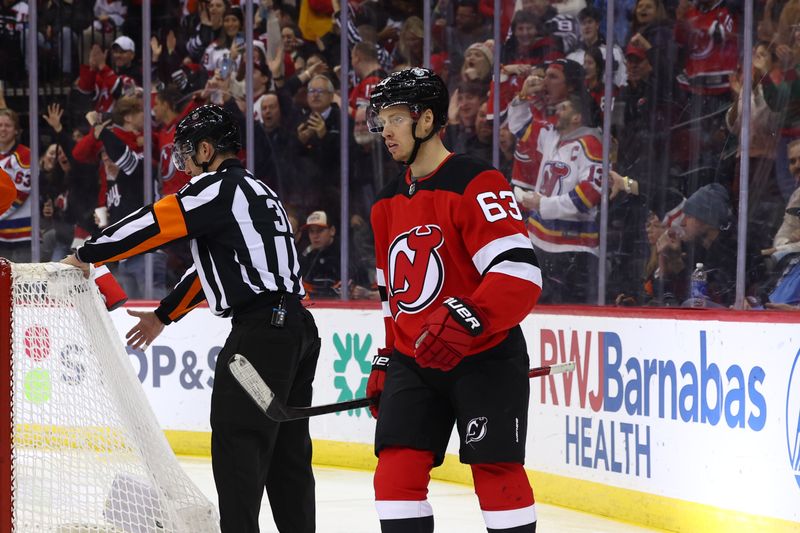 New Jersey Devils vs Los Angeles Kings: Jesper Bratt Drives the Edge at Prudential Center