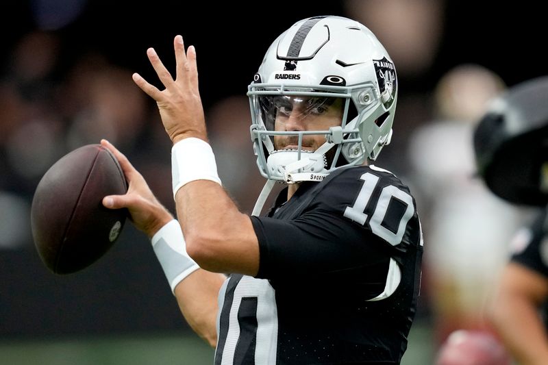 Las Vegas Raiders Dominate New York Giants at Allegiant Stadium in Week 9