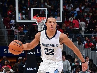 ATLANTA, GA - DECEMBER 23: Desmond Bane #22 of the Memphis Grizzlies handles the ball during the game against the Atlanta Hawks on December 23, 2023 at State Farm Arena in Atlanta, Georgia.  NOTE TO USER: User expressly acknowledges and agrees that, by downloading and/or using this Photograph, user is consenting to the terms and conditions of the Getty Images License Agreement. Mandatory Copyright Notice: Copyright 2023 NBAE (Photo by Scott Cunningham/NBAE via Getty Images)