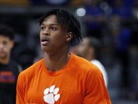 Clemson Tigers Set to Battle Arizona Wildcats in Los Angeles Showdown