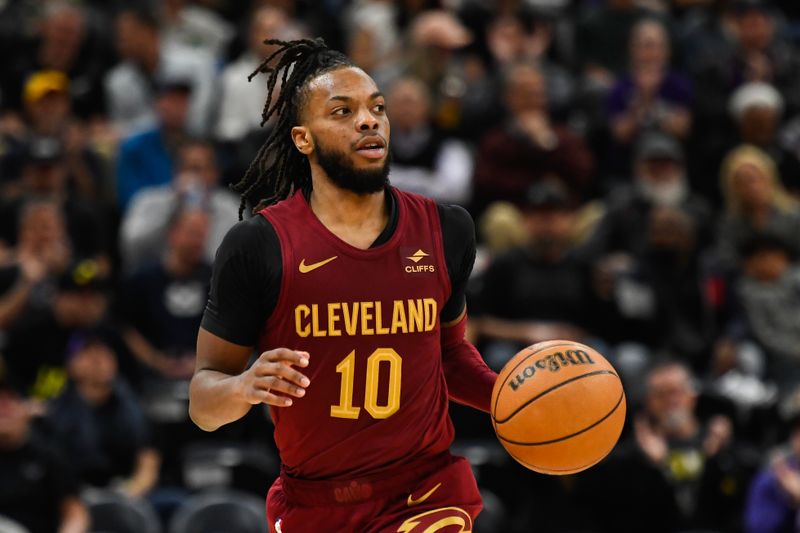 SALT LAKE CITY, UTAH - APRIL 02: Darius Garland #10 of the Cleveland Cavaliers in action during the second half of a game against the Utah Jazz at Delta Center on April 02, 2024 in Salt Lake City, Utah. NOTE TO USER: User expressly acknowledges and agrees that, by downloading and or using this photograph, User is consenting to the terms and conditions of the Getty Images License Agreement. (Photo by Alex Goodlett/Getty Images)