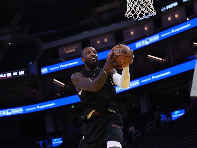 SAN FRANCISCO, CA - DECEMBER 5: Jeff Green #32 of the Houston Rockets dunks the ball before the game against the Golden State Warriors on December 5, 2024 at Chase Center in San Francisco, California. NOTE TO USER: User expressly acknowledges and agrees that, by downloading and or using this photograph, user is consenting to the terms and conditions of Getty Images License Agreement. Mandatory Copyright Notice: Copyright 2024 NBAE (Photo by Noah Graham/NBAE via Getty Images)