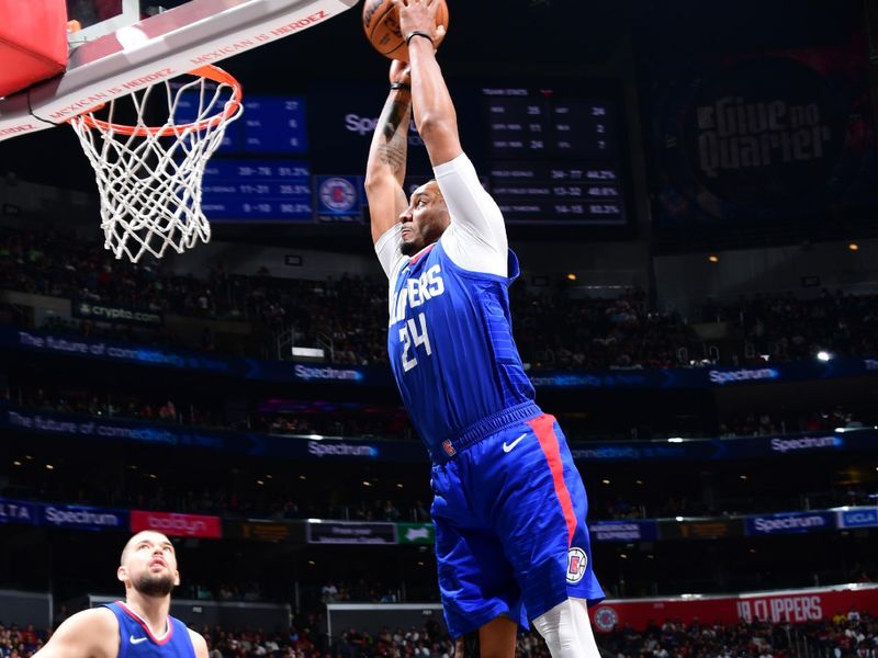 LOS ANGELES, CA - MARCH 9: Norman Powell #24 of the LA Clippers shoots the ball during the game against the Chicago Bulls on March 9, 2024 at Crypto.Com Arena in Los Angeles, California. NOTE TO USER: User expressly acknowledges and agrees that, by downloading and/or using this Photograph, user is consenting to the terms and conditions of the Getty Images License Agreement. Mandatory Copyright Notice: Copyright 2024 NBAE (Photo by Adam Pantozzi/NBAE via Getty Images)