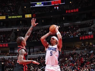 CHICAGO, IL - NOVEMBER 17:  Paolo Banchero #5 of the Orlando Magic shoots a three point basket during the In-Season Tournament game against the Chicago Bulls on November 17, 2023 at United Center in Chicago, Illinois. NOTE TO USER: User expressly acknowledges and agrees that, by downloading and or using this photograph, User is consenting to the terms and conditions of the Getty Images License Agreement. Mandatory Copyright Notice: Copyright 2023 NBAE (Photo by Jeff Haynes/NBAE via Getty Images)
