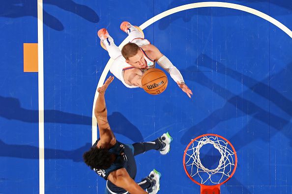 NEW YORK, NY - JANUARY 1: Donte Divincenzo #0 of the New York Knicks drives to the basket during the game against the Minnesota Timberwolves on January 1, 2024 at Madison Square Garden in New York City, New York.  NOTE TO USER: User expressly acknowledges and agrees that, by downloading and or using this photograph, User is consenting to the terms and conditions of the Getty Images License Agreement. Mandatory Copyright Notice: Copyright 2024 NBAE  (Photo by Nathaniel S. Butler/NBAE via Getty Images)