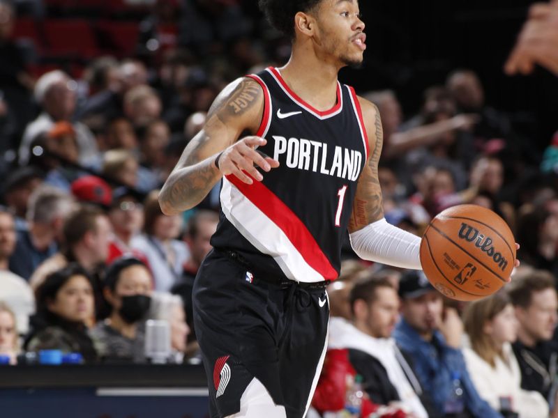 PORTLAND, OR - JANUARY 28: Anfernee Simons #1 of the Portland Trail Blazers handles the ball during the game against the Chicago Bulls on January 28, 2024 at the Moda Center Arena in Portland, Oregon. NOTE TO USER: User expressly acknowledges and agrees that, by downloading and or using this photograph, user is consenting to the terms and conditions of the Getty Images License Agreement. Mandatory Copyright Notice: Copyright 2024 NBAE (Photo by Cameron Browne/NBAE via Getty Images)