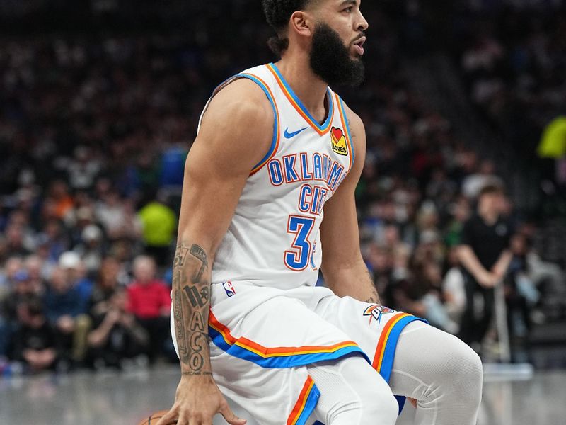 DALLAS, TX - JANUARY 17:  Kenrich Williams #34 of the Oklahoma City Thunder dribbles the ball during the game against the Dallas Mavericks on January 17, 2025 at American Airlines Center in Dallas, Texas. NOTE TO USER: User expressly acknowledges and agrees that, by downloading and or using this photograph, User is consenting to the terms and conditions of the Getty Images License Agreement. Mandatory Copyright Notice: Copyright 2025 NBAE (Photo by Glenn James/NBAE via Getty Images)