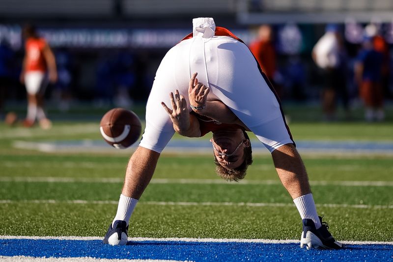 Sep 25, 2021; Colorado Springs, Colorado, USA; Florida Atlantic Owls long snapper Tanner Coad (40) warms up before the game against the Air Force Falcons at Falcon Stadium. Mandatory Credit: Isaiah J. Downing-USA TODAY Sports