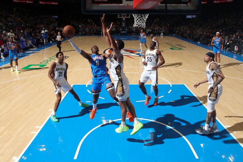 OKLAHOMA CITY, OK - NOVEMBER 13:  Jalen Williams #8 of the Oklahoma City Thunder shoots the ball during the game against the New Orleans Pelicans on November 13, 2024 at Paycom Center in Oklahoma City, Oklahoma. NOTE TO USER: User expressly acknowledges and agrees that, by downloading and or using this photograph, User is consenting to the terms and conditions of the Getty Images License Agreement. Mandatory Copyright Notice: Copyright 2024 NBAE (Photo by Zach Beeker/NBAE via Getty Images)