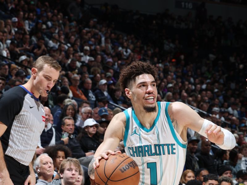 MINNEAPOLIS, MN -  NOVEMBER 4: LaMelo Ball #1 of the Charlotte Hornets drives to the basket during the game against the Minnesota Timberwolves on November 4, 2024 at Target Center in Minneapolis, Minnesota. NOTE TO USER: User expressly acknowledges and agrees that, by downloading and or using this Photograph, user is consenting to the terms and conditions of the Getty Images License Agreement. Mandatory Copyright Notice: Copyright 2024 NBAE (Photo by David Sherman/NBAE via Getty Images)