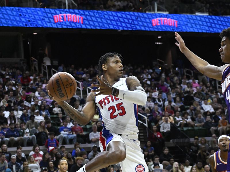 EAST LANSING, MI - OCTOBER 8: Marcus Sasser #25 of the Detroit Pistons passes  the ball during the game against the Phoenix Suns during a NBA Preseason game on October 8, 2024 at the Breslin Center in East Lansing, Michigan. NOTE TO USER: User expressly acknowledges and agrees that, by downloading and/or using this photograph, User is consenting to the terms and conditions of the Getty Images License Agreement. Mandatory Copyright Notice: Copyright 2024 NBAE (Photo by Chris Schwegler/NBAE via Getty Images)