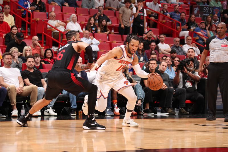 MIAMI, FL - APRIL 2: Jalen Brunson #11 of the New York Knicks handles the ball during the game against the Miami Heat on April 2, 2024 at Kaseya Center in Miami, Florida. NOTE TO USER: User expressly acknowledges and agrees that, by downloading and or using this Photograph, user is consenting to the terms and conditions of the Getty Images License Agreement. Mandatory Copyright Notice: Copyright 2024 NBAE (Photo by Issac Baldizon/NBAE via Getty Images)