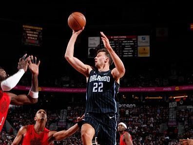 PORTLAND, OR - OCTOBER 27: Franz Wagner #22 of the Orlando Magic shoots the ball during the game against the Portland Trail Blazers on October 27, 2023 at the Moda Center Arena in Portland, Oregon. NOTE TO USER: User expressly acknowledges and agrees that, by downloading and or using this photograph, user is consenting to the terms and conditions of the Getty Images License Agreement. Mandatory Copyright Notice: Copyright 2023 NBAE (Photo by Cameron Browne/NBAE via Getty Images)